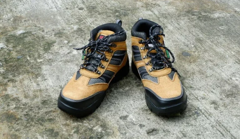 Analisis Bahan Inovatif dalam Pembuatan Sepatu Safety